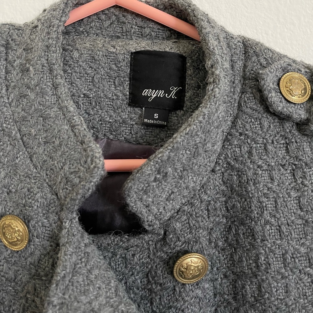 Grey jacket - Picture 2 of 3